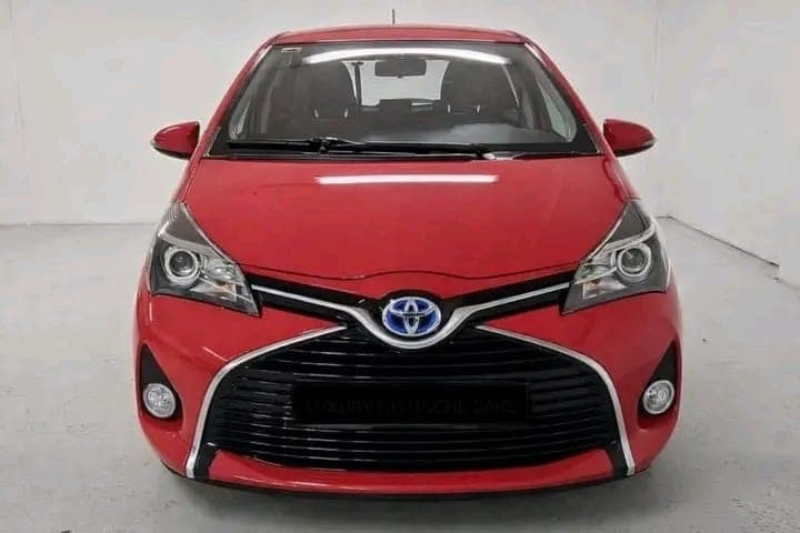 Toyota Yaris HYBRIDE 1.5