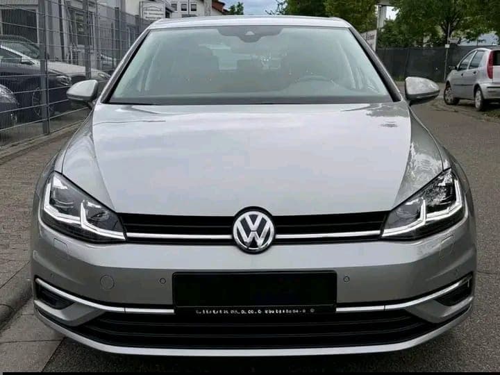 Volkswagen Golf VII Limo 2.0TDI DSG